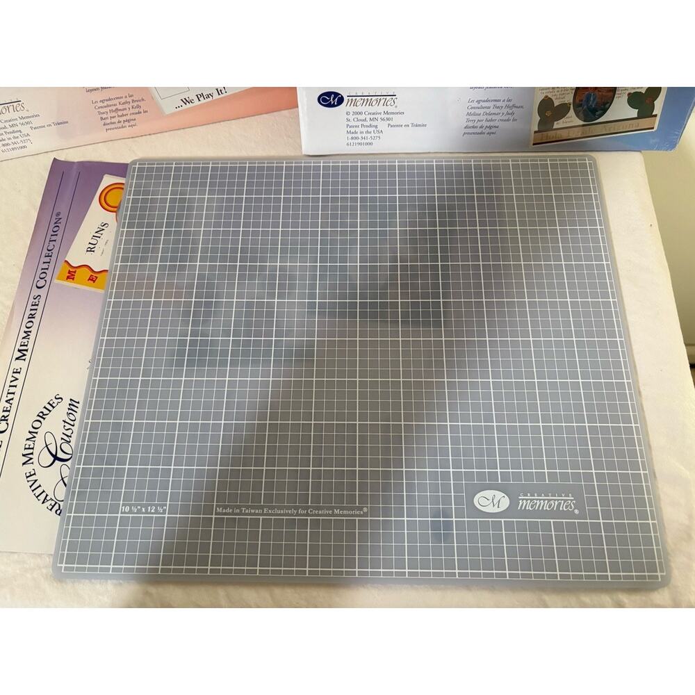Creative Memories Circle & Oval Patterns Custom Cutting System Cutting Mat - Picture 6 of 7